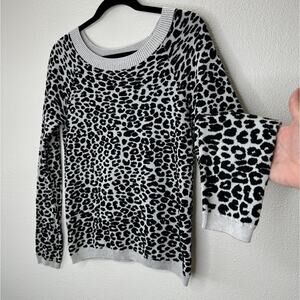 Express Black & Light Gray Leopard Print Boat neck Long Sleeve Thin Sweater M